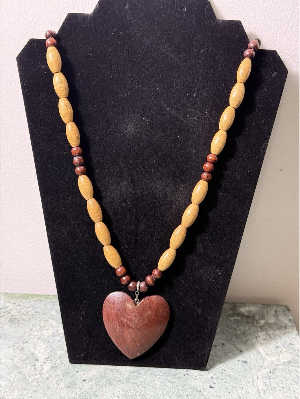 Vintage Carved Lrg Wood Heart Beaded Necklace Brown Earth tone 32 In Boho 80’s